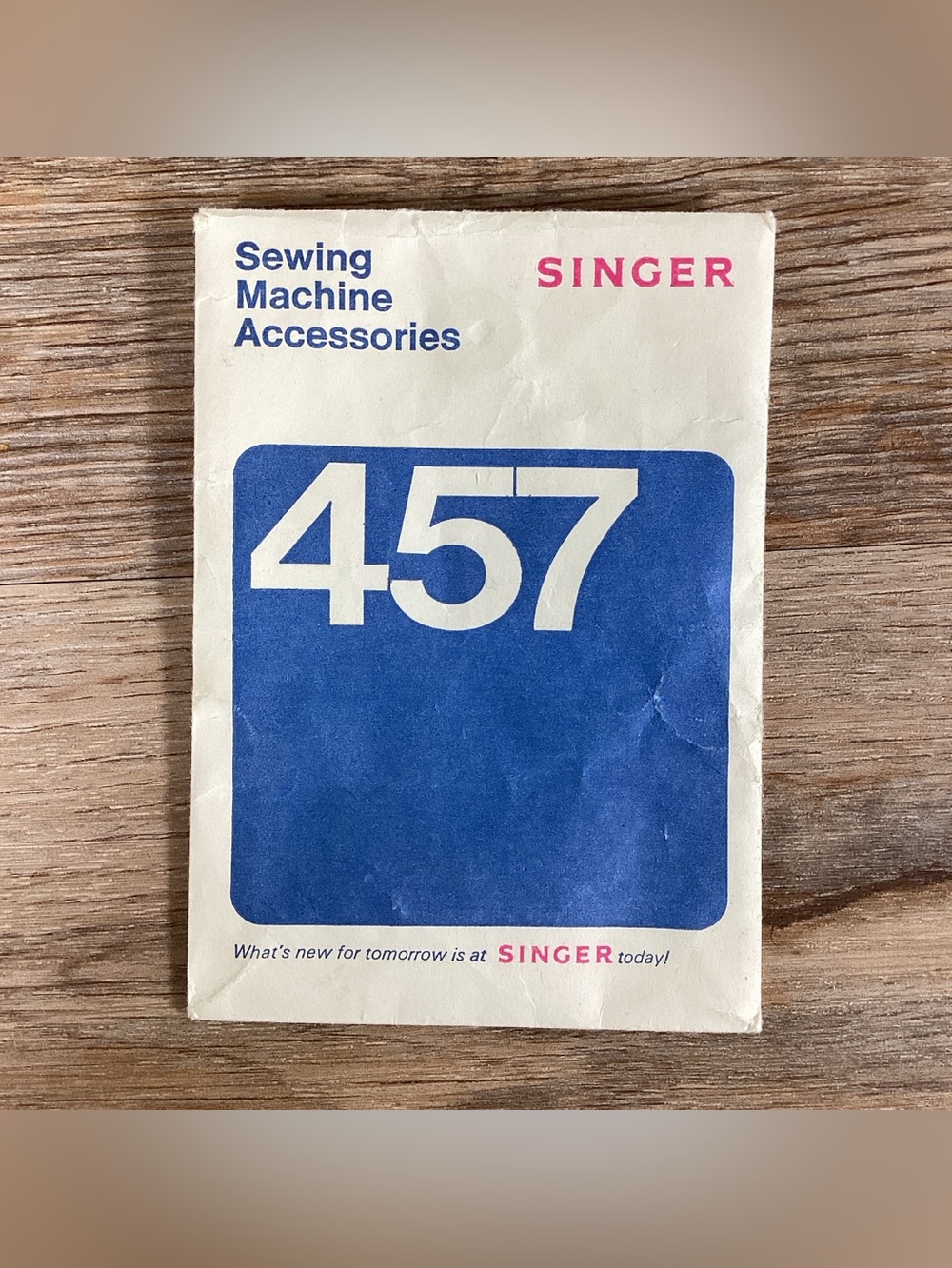 Singer 457 Stylist Replacement Needle Plate Good Condition - Picture 6 of 7